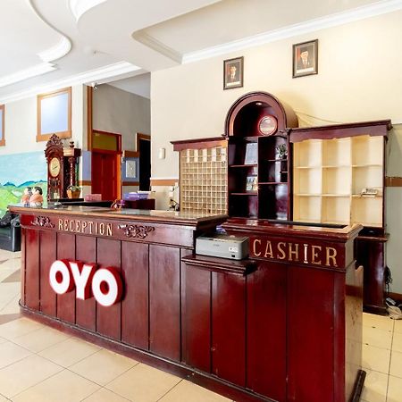 Oyo 1364 Pondok Wisata Istana XI Medan Exterior foto